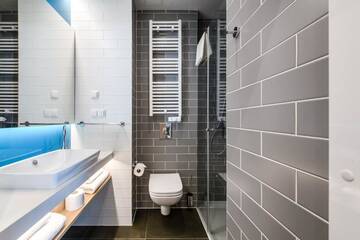 Фото номера Двухместный номер с 1 кроватью - Для некурящих Отель Holiday Inn Express - Rzeszow Airport г. Ясенка 11